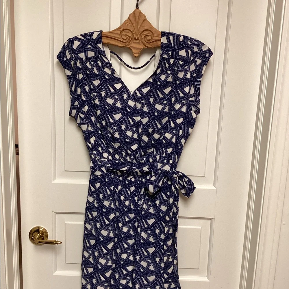 DR2 Geometric Print Dress Size M - Picture 2 of 9